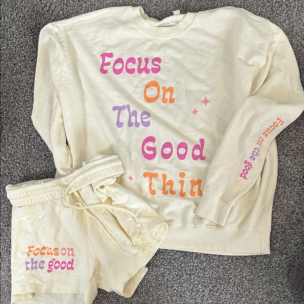 Sunkissed Coconut Focus On The Good Set - never worn